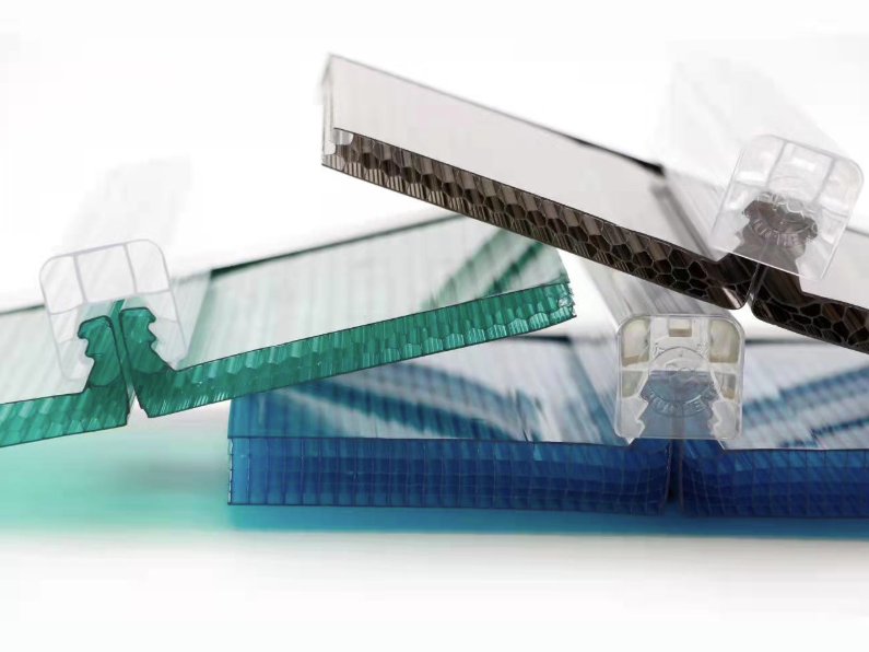 PC Hollow grid plate extrusion line